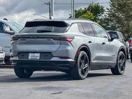 Sterling Gray Metallic 2025 Chevrolet Equinox EV RS