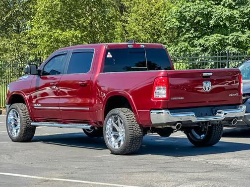 Delmonico Red Pearlcoat 2022 RAM 1500 Big Horn
