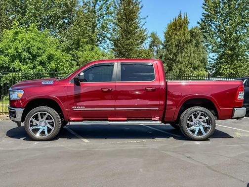 Delmonico Red Pearlcoat 2022 RAM 1500 Big Horn