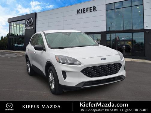 Oxford White 2022 Ford Escape SE