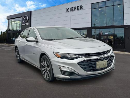 Silver Ice Metallic 2020 Chevrolet Malibu RS