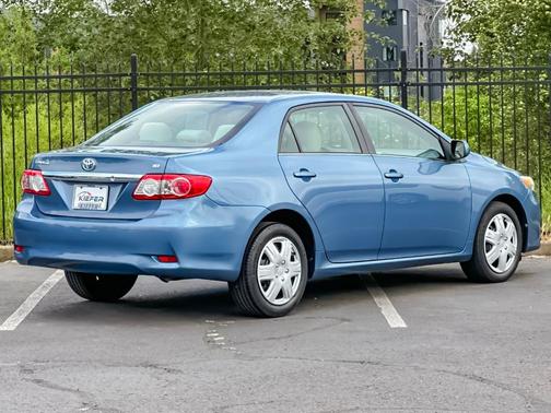Tropical Sea Metallic 2013 Toyota Corolla LE