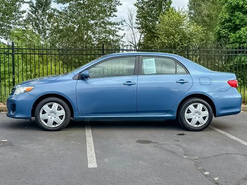 Tropical Sea Metallic 2013 Toyota Corolla LE