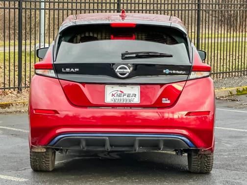 2022 Nissan Leaf SL PLUS