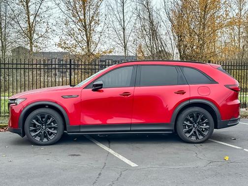 2025 Mazda CX-90 Premium