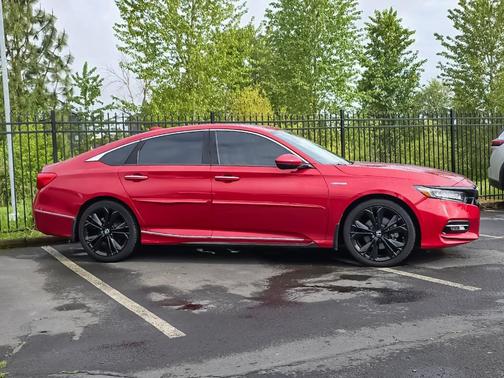 Radiant Red Metallic 2018 Honda Accord Hybrid Touring