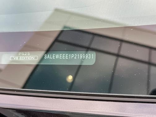 2023 Land Rover Defender 110 V8