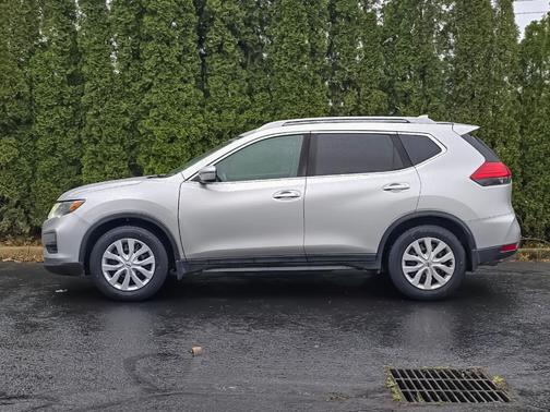 Brilliant Silver 2017 Nissan Rogue S