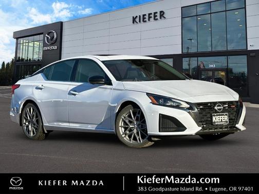 2024 Nissan Altima 2.0 SR