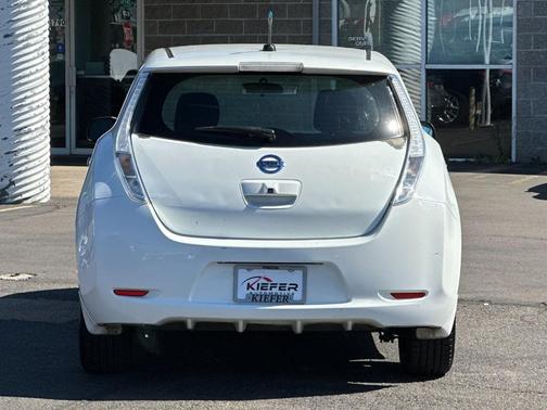 Pure Powder 2014 Nissan Leaf S