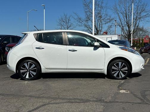 2014 Nissan Leaf S