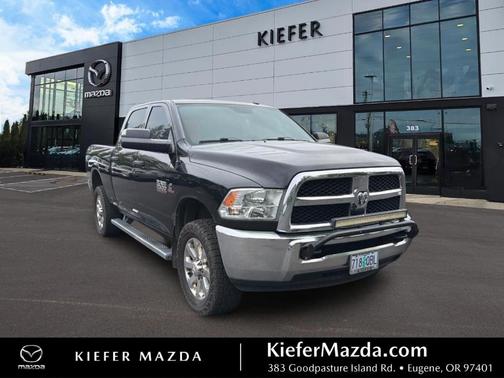 Brilliant Black Crystal Pearlcoat 2016 RAM 2500 Tradesman