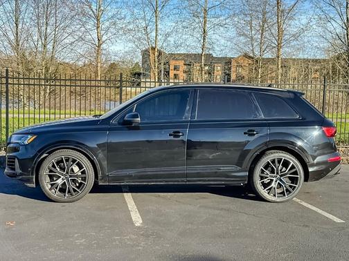 2021 Audi Q7 55 Prestige
