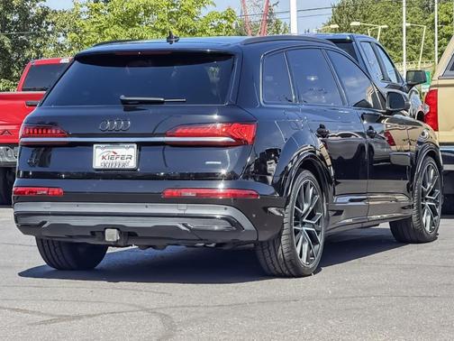 Night Black 2021 Audi Q7 55 Prestige