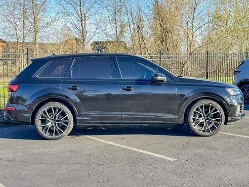 2021 Audi Q7 55 Prestige