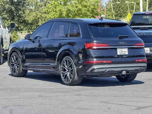 Night Black 2021 Audi Q7 55 Prestige