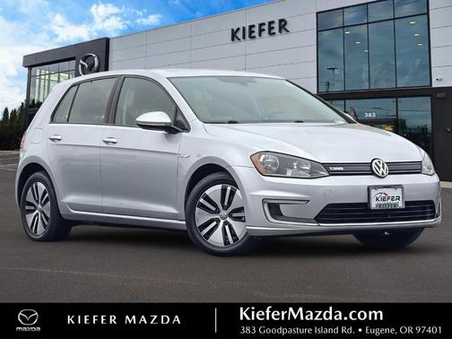 Reflex Silver Metallic 2016 Volkswagen e-Golf SE
