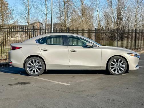 2025 Mazda Mazda3 FWD w/Preferred Package