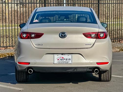 2025 Mazda Mazda3 FWD w/Preferred Package