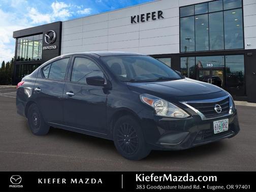 Super Black Metallic 2017 Nissan Versa 1.6 SV