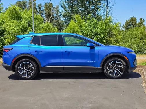 Rip Tide Blue 2025 Chevrolet Equinox EV LT