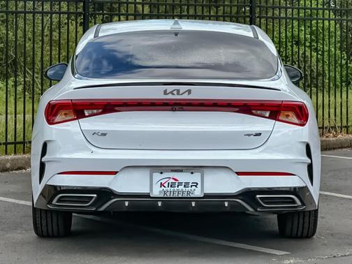 Glacial White Pearl 2022 Kia K5 GT-Line
