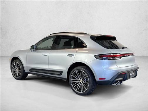 Dolomite Silver Metallic 2026 Porsche Macan Base