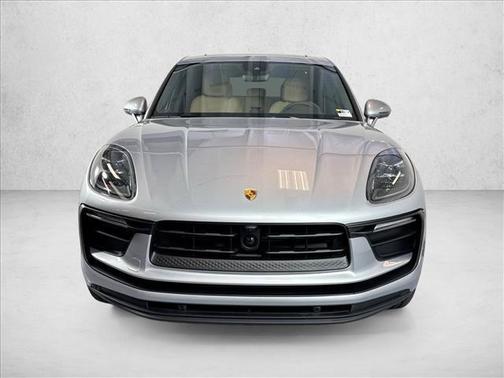 Dolomite Silver Metallic 2026 Porsche Macan Base