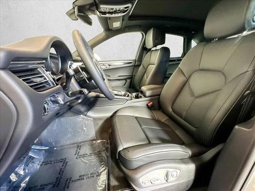 Chalk 2026 Porsche Macan Base