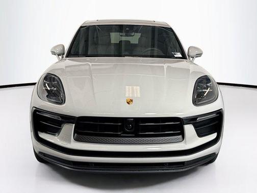 Chalk 2026 Porsche Macan Base