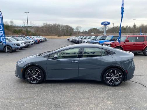 2023 Toyota Prius LIMITED