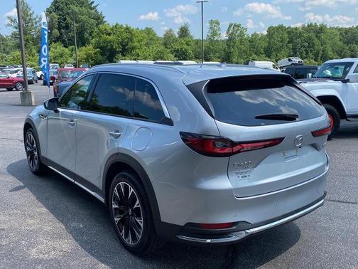 SONIC SILVER METALLIC 2024 Mazda CX-90 PREMIUM