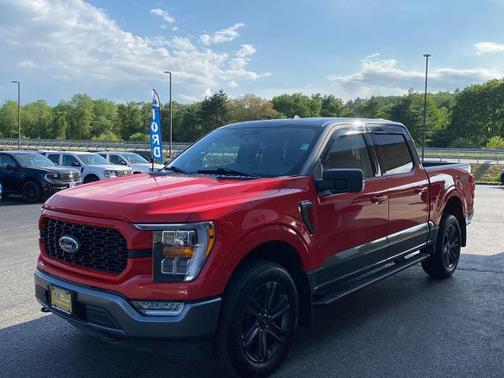 RACE RED 2023 Ford F-150 XLT
