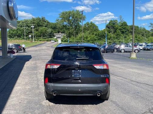 AGATE BLACK METALLIC 2021 Ford Escape SEL