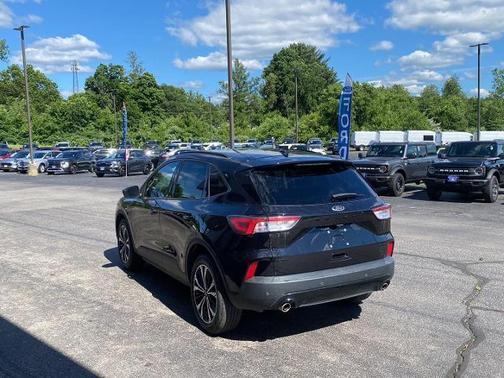 AGATE BLACK METALLIC 2021 Ford Escape SEL