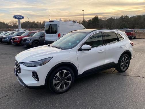 2023 Ford Escape PLATINUM