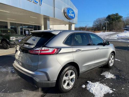 2023 Ford Edge SE