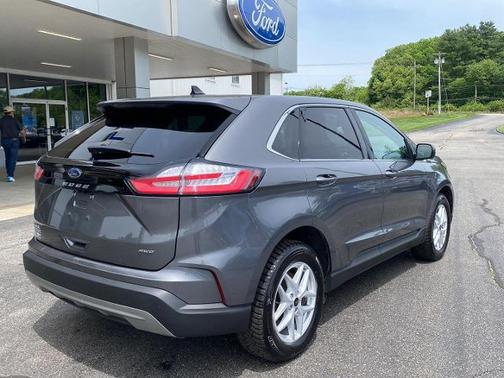 CARBONIZED GRAY 2023 Ford Edge SEL