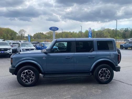 AZURE GRAY MET TRI-COAT 2025 Ford Bronco OUTER BANKS