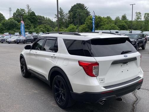 STAR WHITE MET TRI-COAT 2022 Ford Explorer XLT