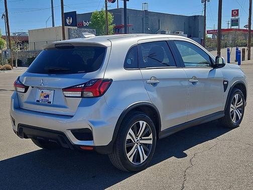 2025 Mitsubishi Outlander Sport 2.0 LE