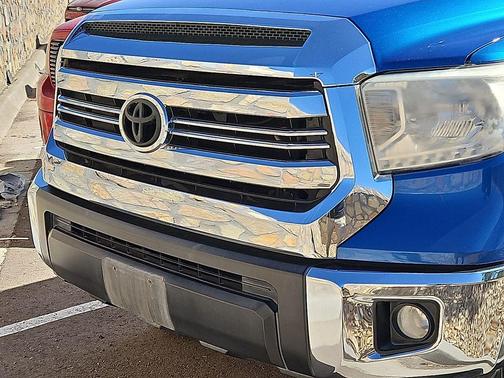Blue 2017 Toyota Tundra SR5
