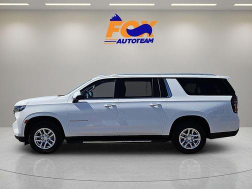 Summit White 2024 Chevrolet Suburban LT