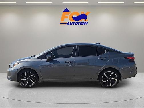 2025 Nissan Versa 1.6 SR