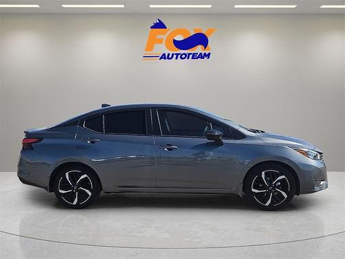 2025 Nissan Versa 1.6 SR