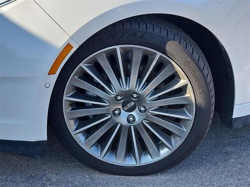 2013 Lincoln MKZ Base