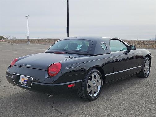 2003 Ford Thunderbird 
