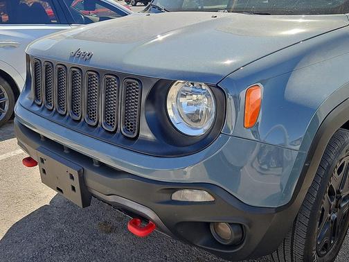 Anvil 2017 Jeep Renegade Trailhawk
