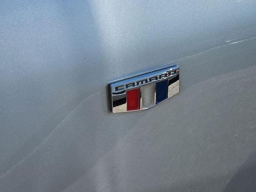 Silver Ice Metallic 2017 Chevrolet Camaro 1LT