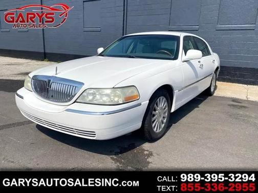 2003 Lincoln Town Car Executive
